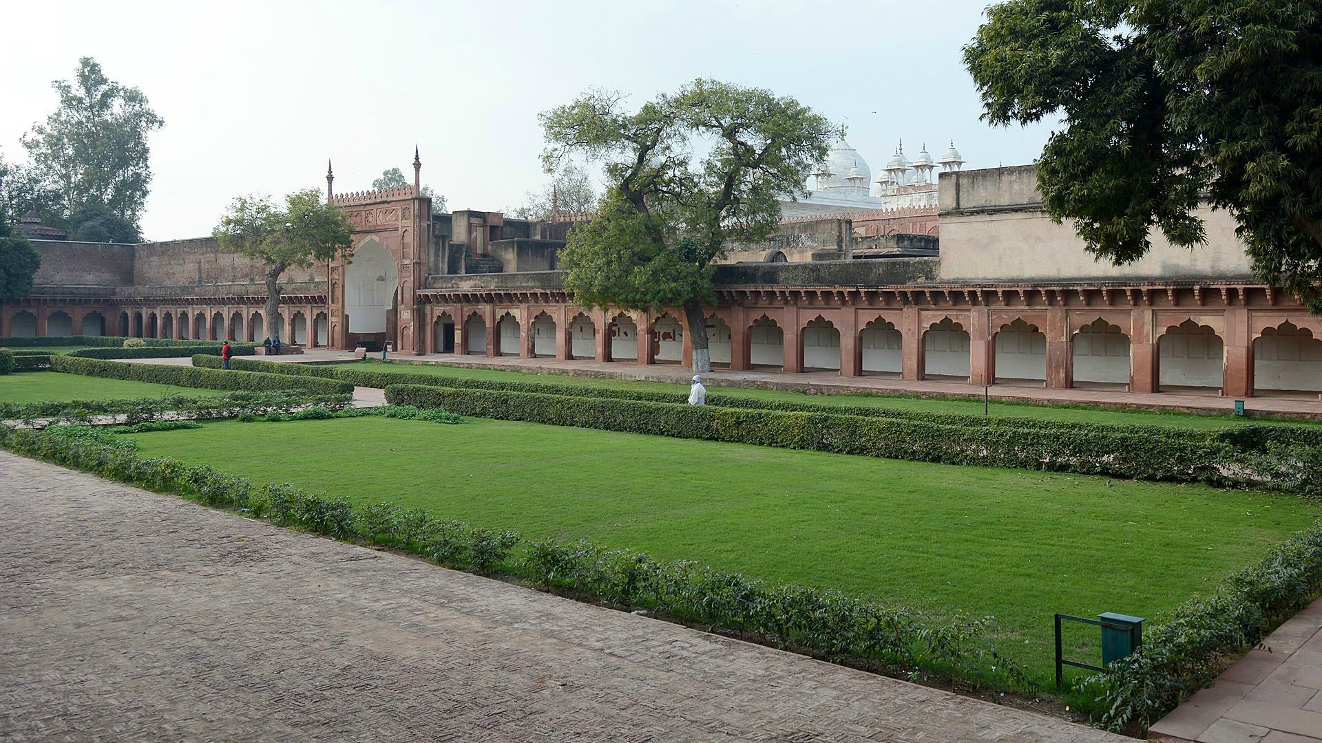 Fort Agra (Czerwony Fort) - zespół budowli fortecznych (wewnątrz pałacowych) z czerwonego piaskowca